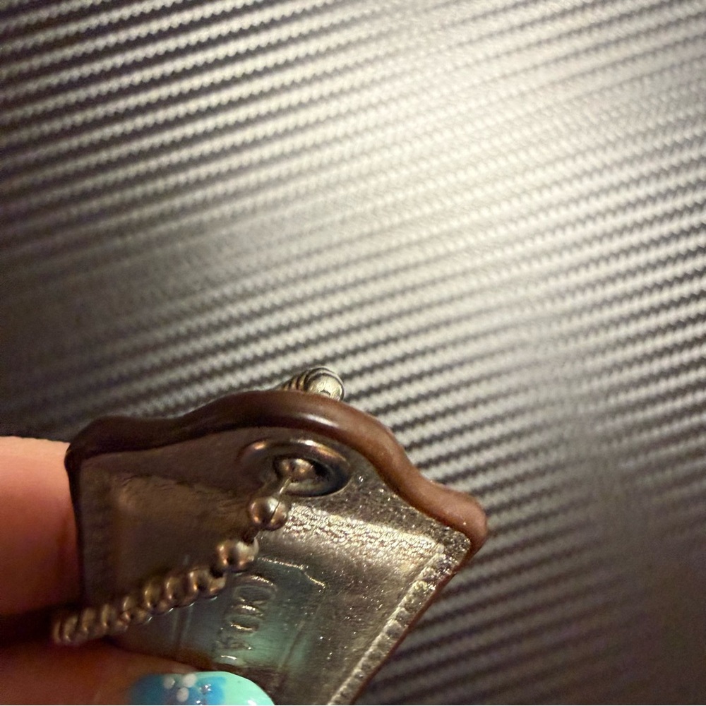 ✨ Coach Silver Metallic Leather Hangtag Replacement Purse Tag ✨ - Picture 4 of 8